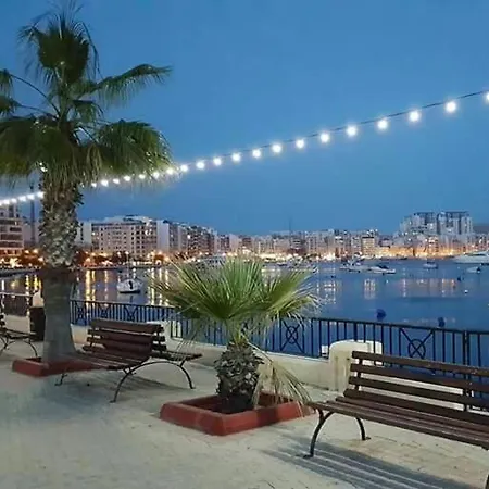 Sea View Over Valletta Area S2 Sliema