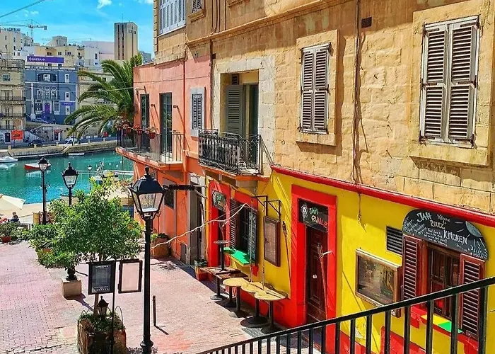 Sea View Over Valletta Area S2 Sliema