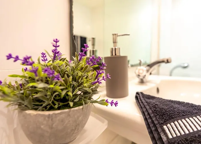 Sea View Over Valletta Area S2 Apartament Sliema