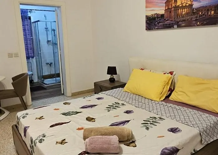 Sea View Over Valletta Area S2 Appartement *