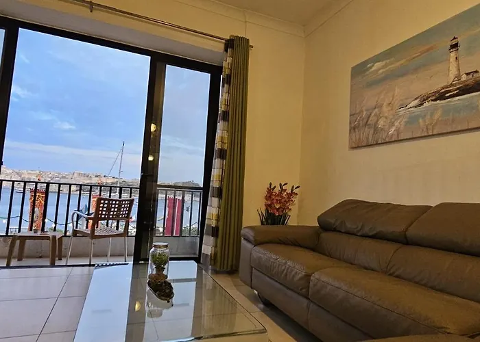 Apartament Sea View Over Valletta Area S2 Sliema