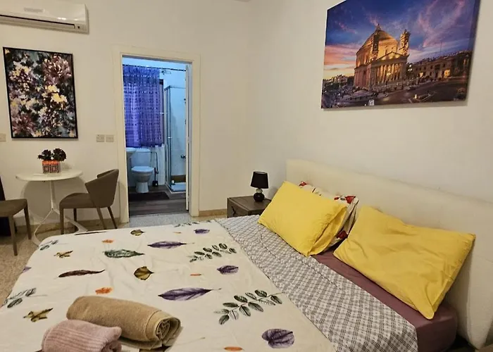 Sea View Over Valletta Area S2 Appartement *