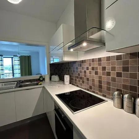 Sea View Over Valletta Area S2 شقة *