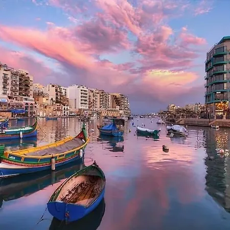 Sea View Over Valletta Area S2