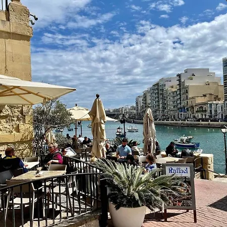 Sea View Over Valletta Area S2 Lägenhet Sliema